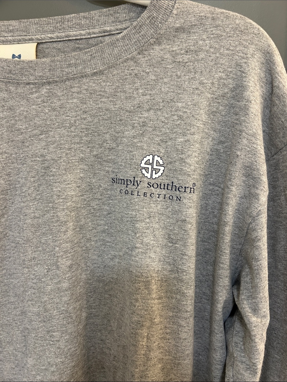 Simply Southern Gray Long-Sleeve Logo Sweatshirt women’s size medium